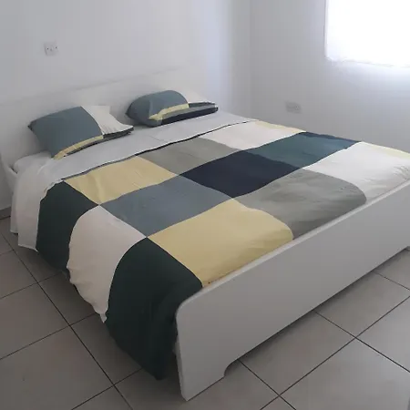 A Cheerful In A Popular Area Villa