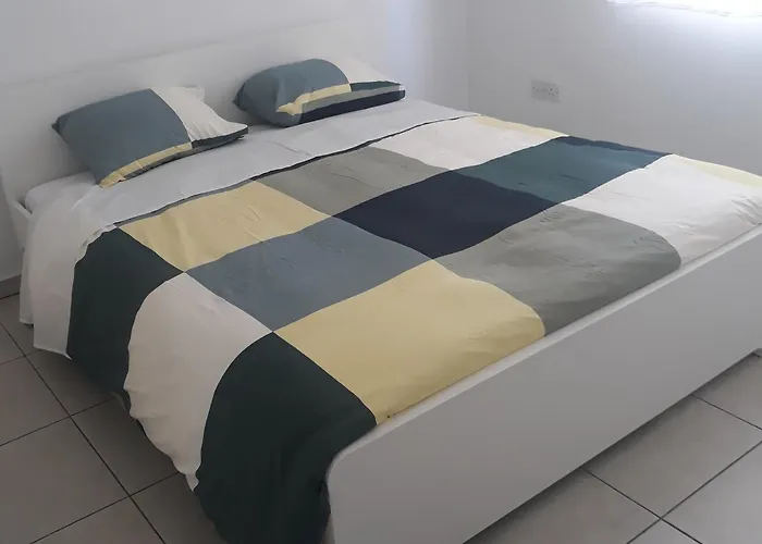 A Cheerful In A Popular Area Βίλα